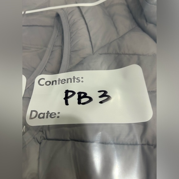 Patagonia Women's XL Down Sweater Vest Puffer Puff Herring Grey NWT - Picture 10 of 10